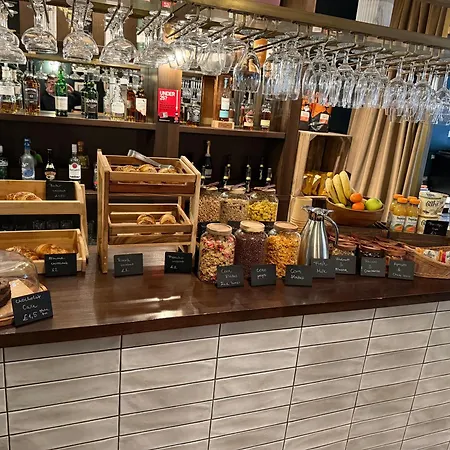 Heeton Concept Aparthotel Edinburgh Queen Street-3